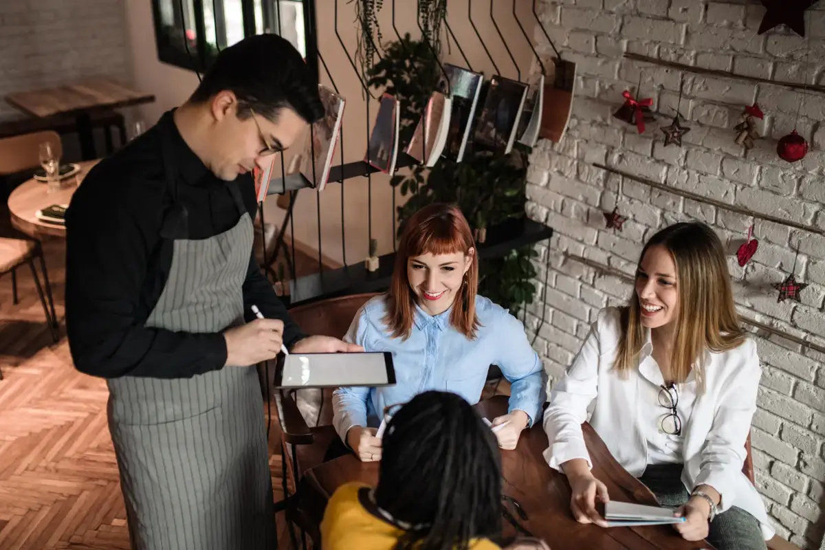 Como Evitar Multas Trabalhistas em Restaurantes: Guia Completo